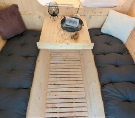 Schlafen Im Fass Mit Sonnenuntergang Blick Campsite Komptendorf