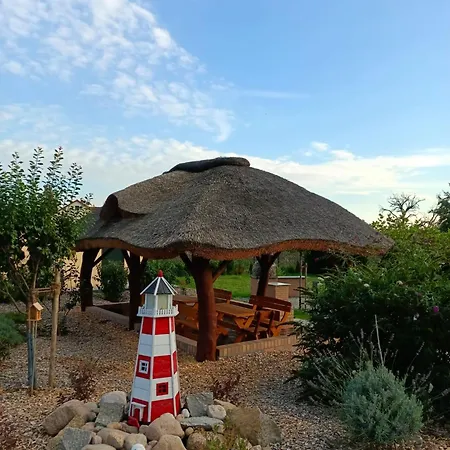 Schlafen Im Fass Mit Sonnenuntergang Blick